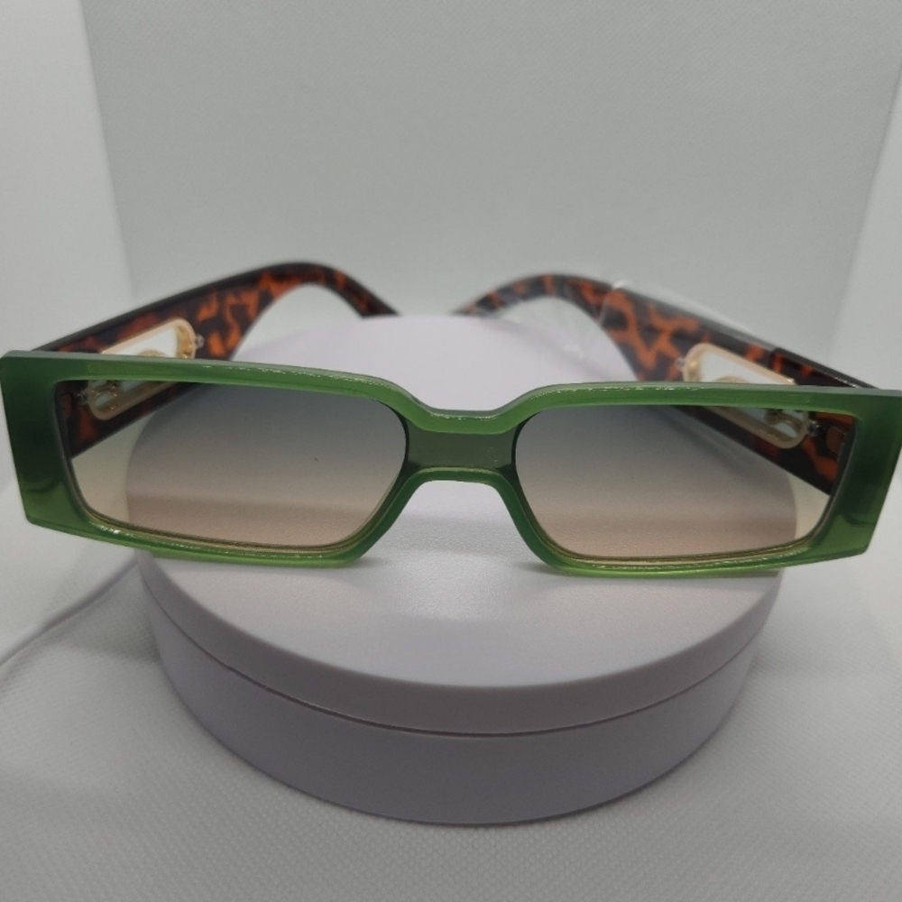 Green Tortoise Shell Rectangular Sunglasses - image 3